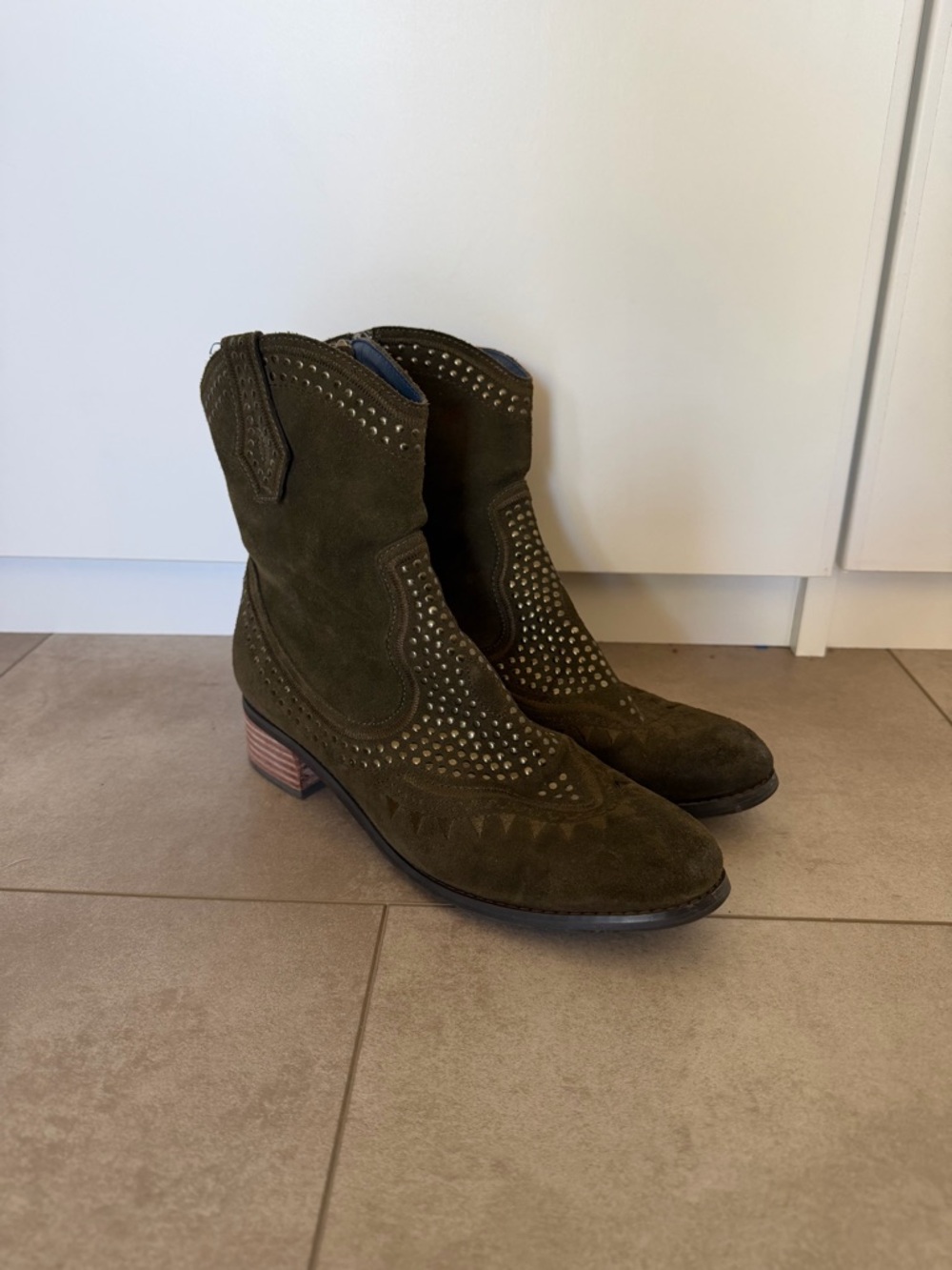 L’Artiste Spring Step Sarita Western Studded Bootie